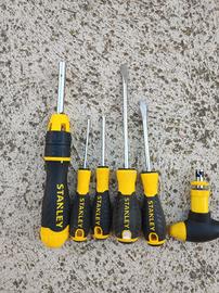 Set cacciaviti Stanley + chiave a cricchetto – Ott