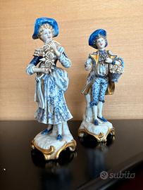 coppia di statuine in porcellana Capodimonte