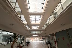 Locali commerciali, uffici in posizione strategica