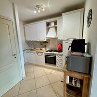 Cucina completa usata pronta all’uso.