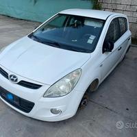 Ricambi per Hyundai i20 1.2 benz 09 G4LA