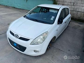Ricambi per Hyundai i20 1.2 benz 09 G4LA