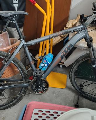bike KTM tombstone