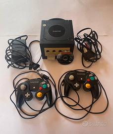 Nintendo Gamecube + 2 controller + Mario Kart 