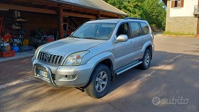 Toyota Land Cruiser J12 KDJ120 3.0 D-4D automatico