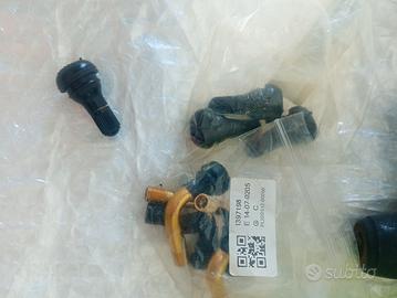 Valvole per pneumatico tubeless moto 