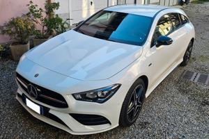 Mercedes benz CLA250E shooting brake AMG 