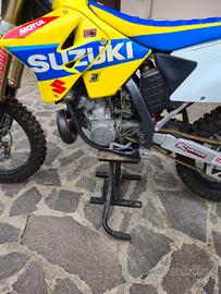 Suzuki rm250
