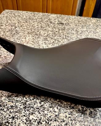 Sella Bassa Triumph Street Triple 765 cod. A964807