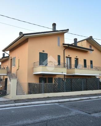 3 LOCALI A BORGHI