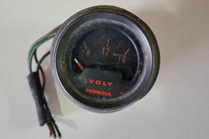Voltometro Honda CBF 900  