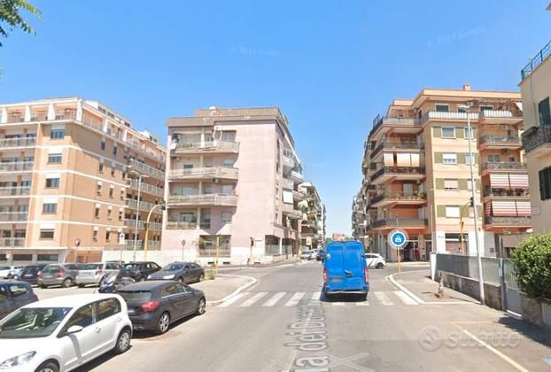 Tiburtina stanza singola con balcone