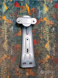 Staffa ruota di scorta per Vespa