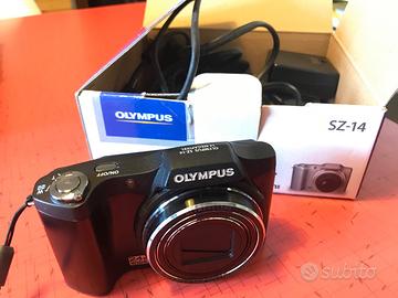 Olympus SZ-14, € 50.