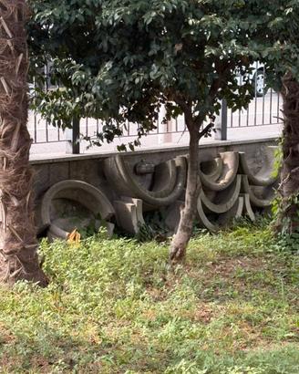 Cordure giardino e mattoni antichi