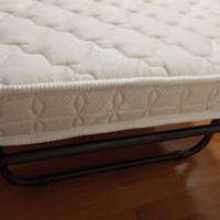 Rete pieghevole e materasso