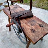 Antico Attrezzo per filare la lana in legno