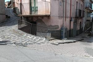 Appartamento indipendente su due piani di mq 163