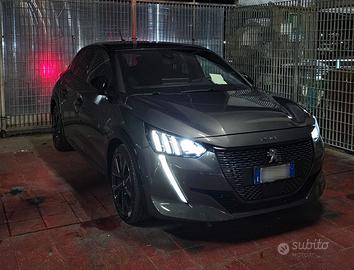 Peugeot 208 GT - motore e scarico nuovi