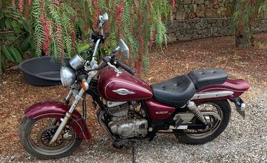 Suzuki Marauder gz 250