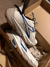 Scarpe edition limitat 44 DIADORA