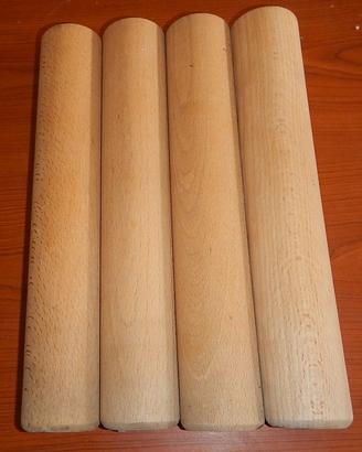 Gambe  per mobili in legno massello.