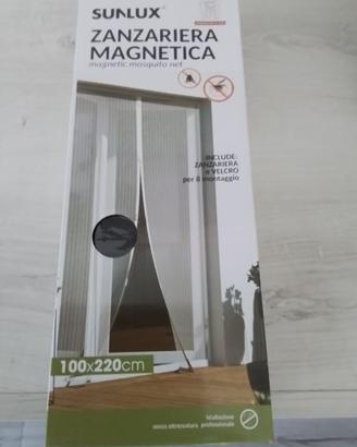 Zanzariera magnetica