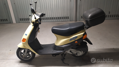 Piaggio Zip 50 Scooter usata in vendita in Liguria