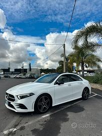 Mercedes Benz Classe A 180D premium amg line
