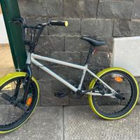 Bicicletta BMX 