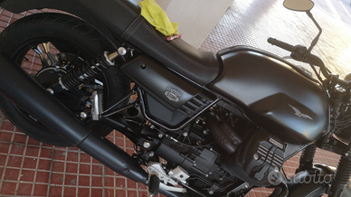Moto Guzzi v7 III Stone