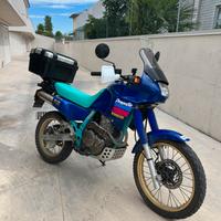 Honda NX650 Dominator 1991