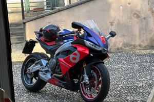 Aprilia RS660 Lava Red