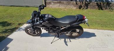 Hypermotard 796