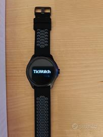 TicWatch Pro 5 con WearOS