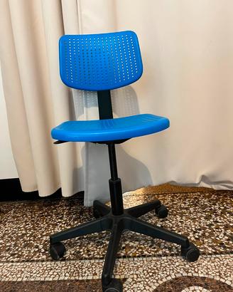 sedia girevole con rotelle, altezza regolabile 