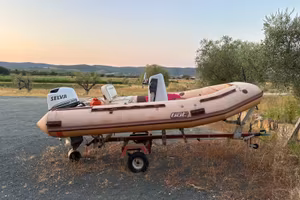 Gommone Bat 4,5m + Selva 40/70cv + Carrello