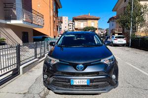 TOYOTA RAV4 IBRIDA