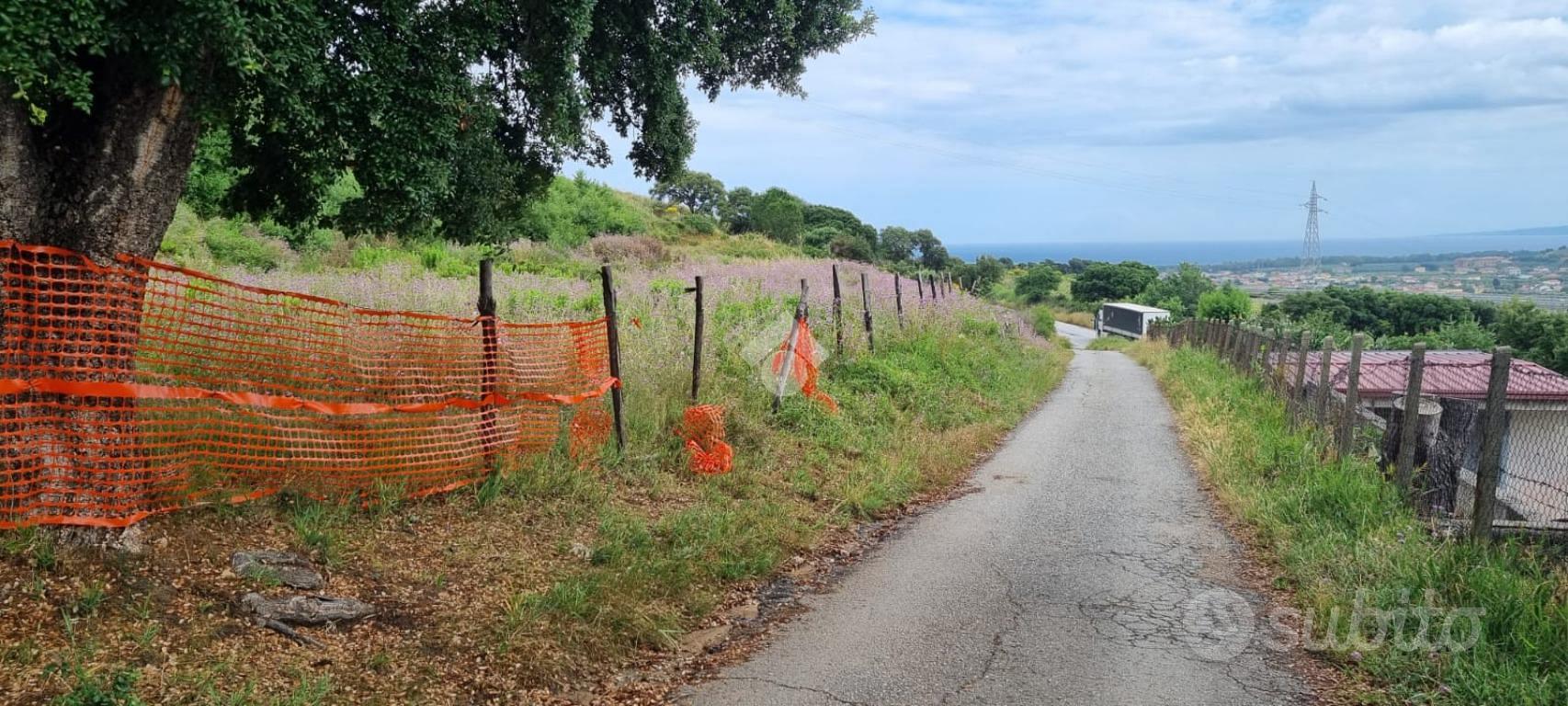 TER. RESIDENZIALE A CATANZARO - Vista 3