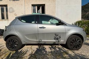 Ypsilon 3 serie 