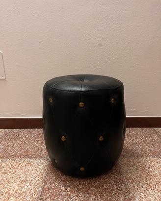 Pouf in pelle nera