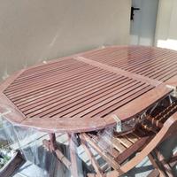 Tavolo da giardino e 4 sedie