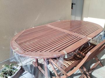 Tavolo da giardino e 4 sedie