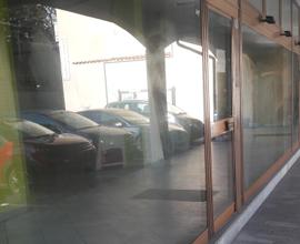 Negozio/ ufficio fronte strada a 680 mese