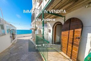 MONOLOCALE A VIESTE