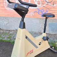 Cyclette professionale Marca Life Cycle,Zona Affor