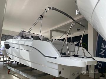 Flyer 8 Sundeck