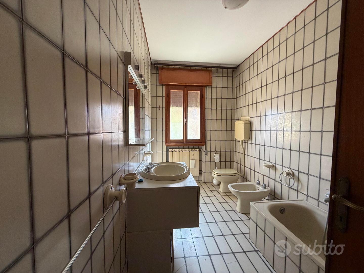 Appartamento al piano primo con garage - Vista 4