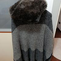 mantella con cappuccio 