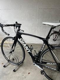 Bici da corsa in carbonio GIANT TCR